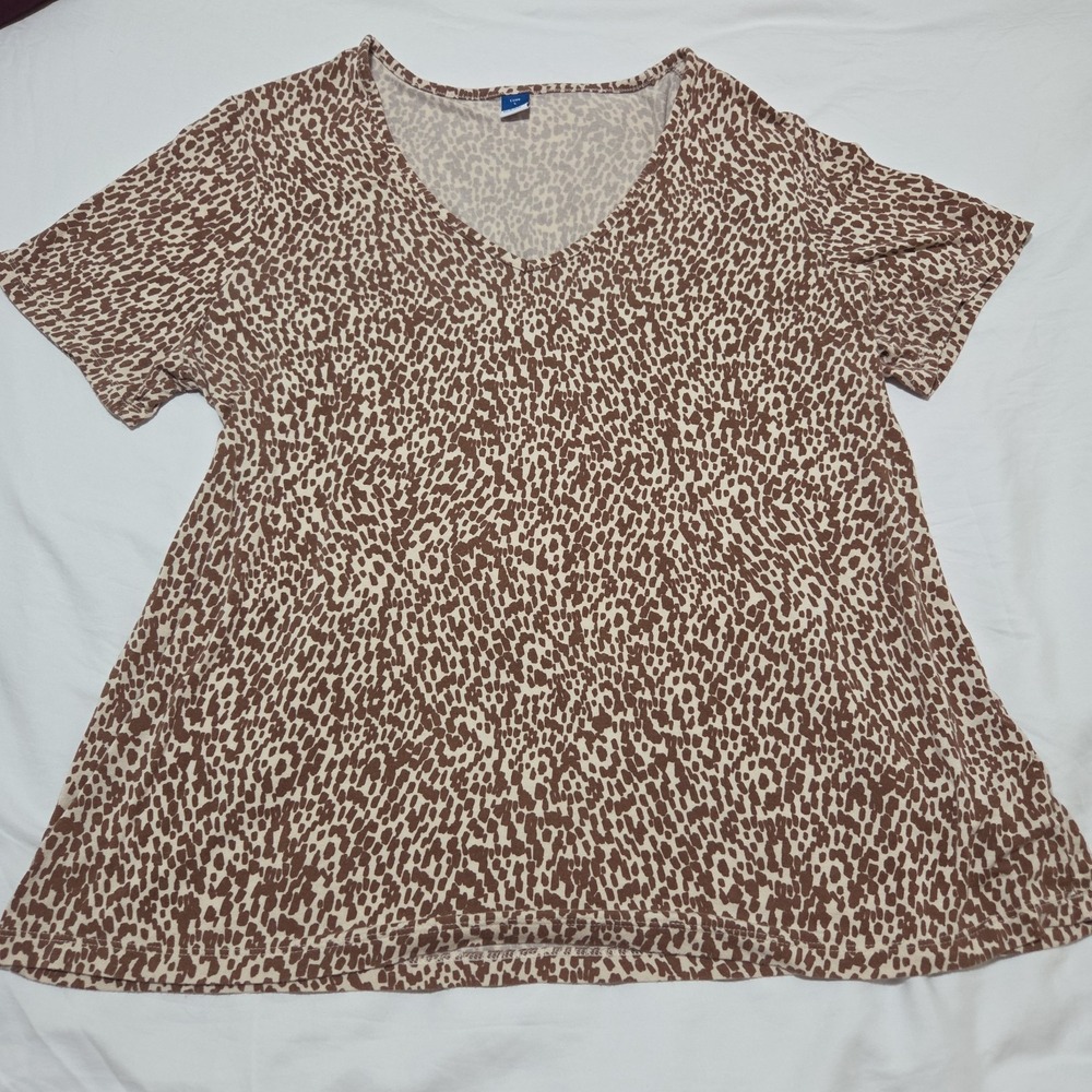 Old Navy Luxe Leopard Print V Neck Tee Women's Large Brown Beige Stretch Top‎